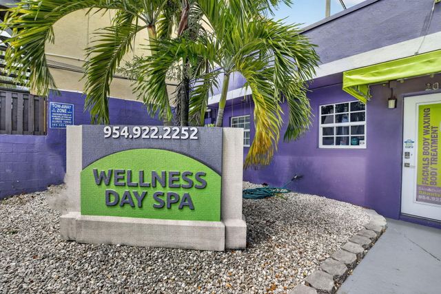 2040 Polk Street, Hollywood, FL 33020