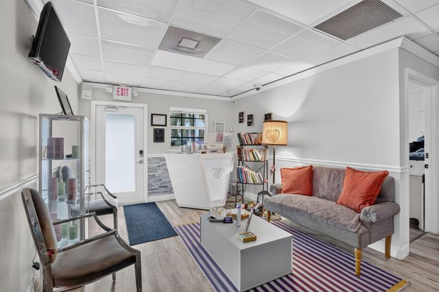 2040 Polk Street, Hollywood, FL 33020