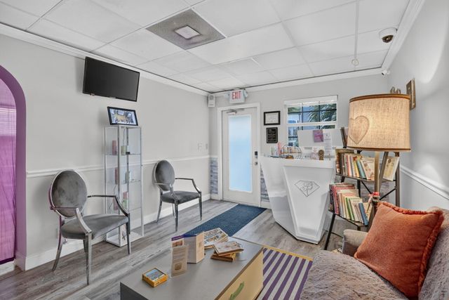 2040 Polk Street, Hollywood, FL 33020