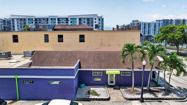 2040 Polk Street, Hollywood, FL 33020