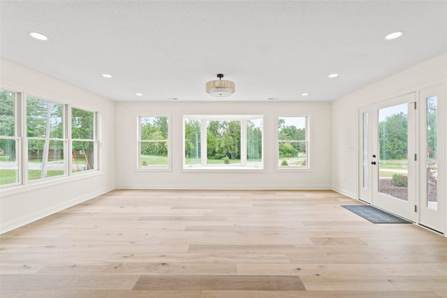 1805 S 8th Avenue E, Newton, IA 50208