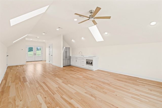 1805 S 8th Avenue E, Newton, IA 50208
