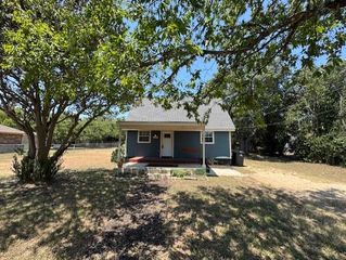 406 S Main ST, Kyle, TX 78640