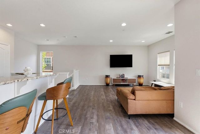 16702 Nicklaus 83, Sylmar, CA 91342
