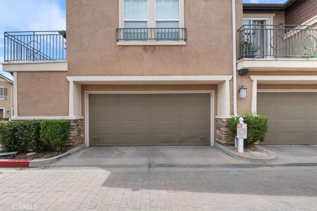 16702 Nicklaus 83, Sylmar, CA 91342