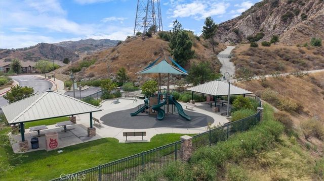 16702 Nicklaus 83, Sylmar, CA 91342