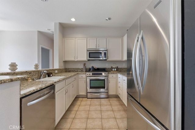 16702 Nicklaus 83, Sylmar, CA 91342