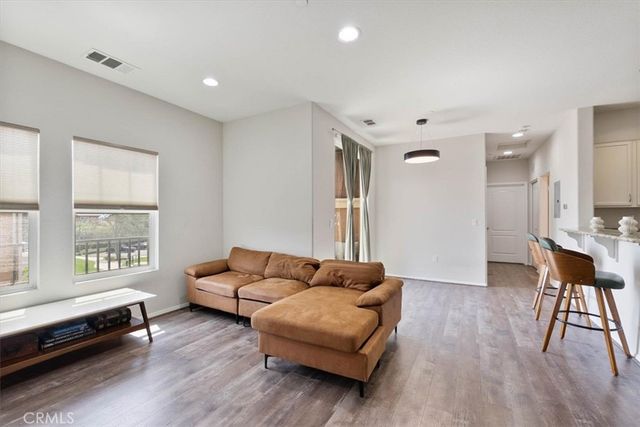 16702 Nicklaus 83, Sylmar, CA 91342