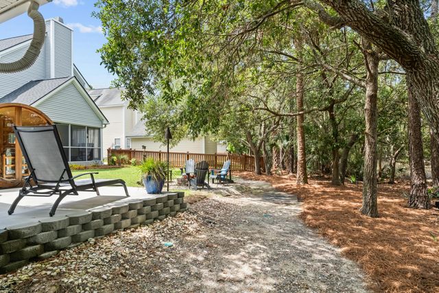 1880 Hubbell Drive, Mount Pleasant, SC 29466