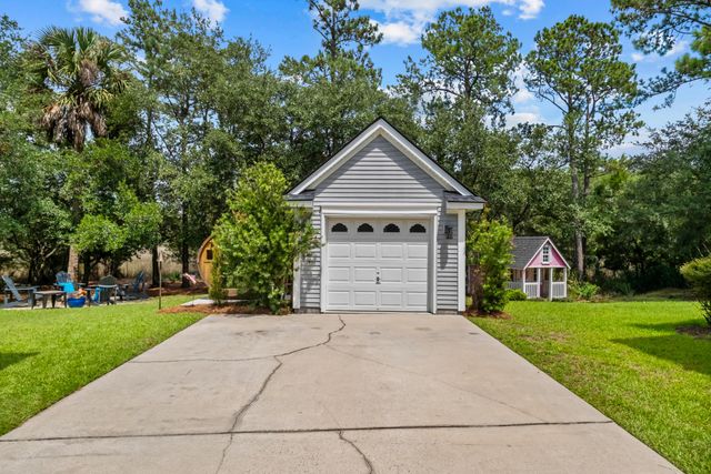 1880 Hubbell Drive, Mount Pleasant, SC 29466