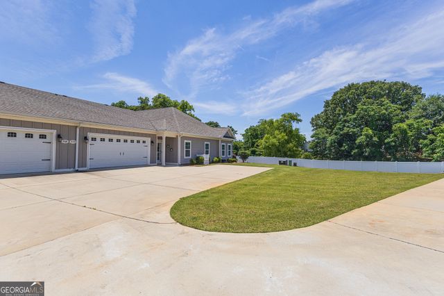 470 Nandina Court, Warner Robins, GA 31088