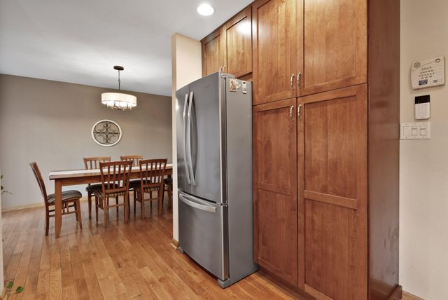 8036 Beech Avenue, Munster, IN 46321