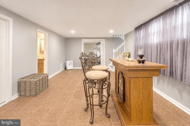 32 BRYANT RD, Turnersville, NJ 08012