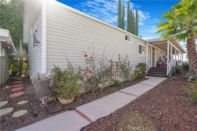 23777 Mulholland Hwy SPC 60, Calabasas, CA 91302