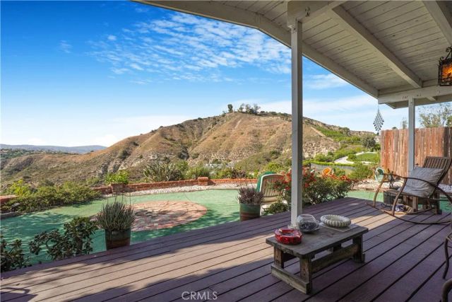 23777 Mulholland Hwy SPC 60, Calabasas, CA 91302