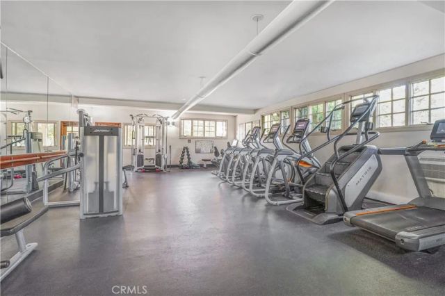 23777 Mulholland Hwy SPC 60, Calabasas, CA 91302