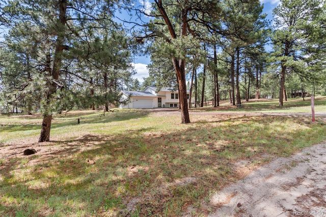 33879 Meadowlark Drive, Elizabeth, CO 80107