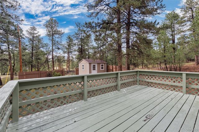33879 Meadowlark Drive, Elizabeth, CO 80107