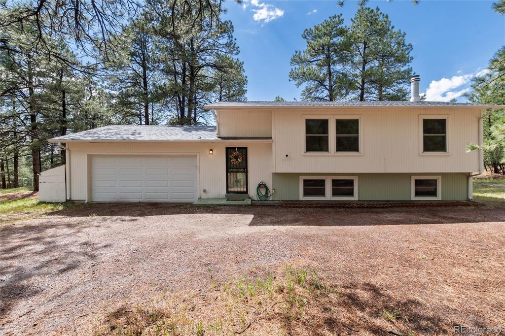 33879 Meadowlark Drive, Elizabeth, CO 80107