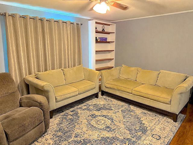 9181 W Darryl Pkwy, Baton Rouge, LA 70815