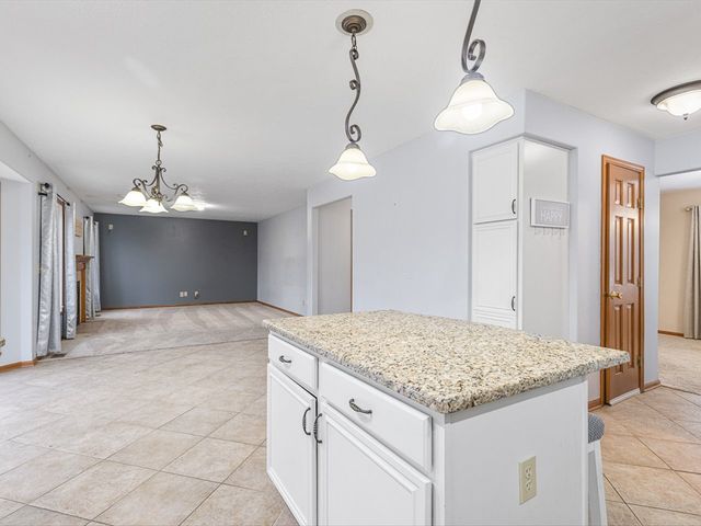 2072 Charnwood Court, Machesney Park, IL 61115