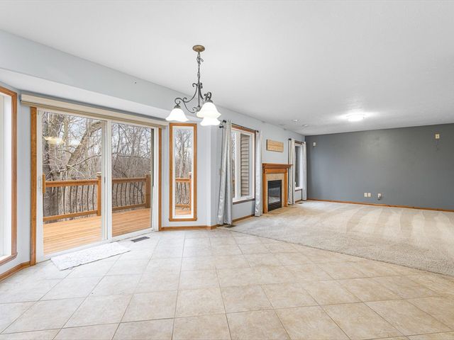 2072 Charnwood Court, Machesney Park, IL 61115