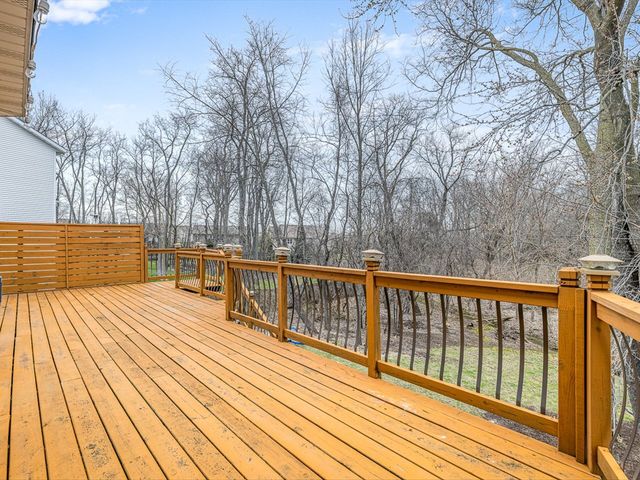2072 Charnwood Court, Machesney Park, IL 61115
