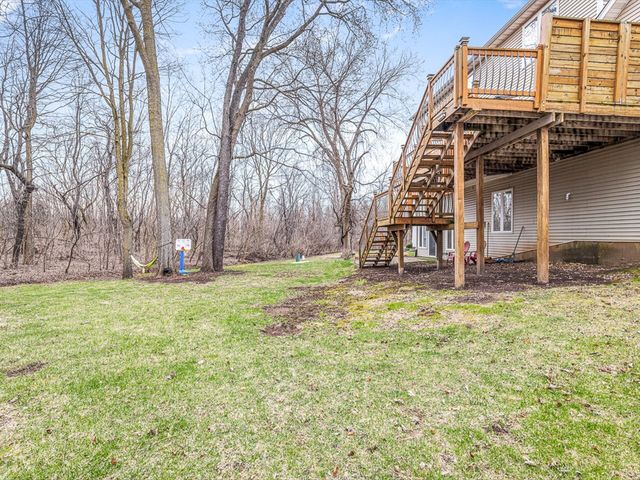 2072 Charnwood Court, Machesney Park, IL 61115