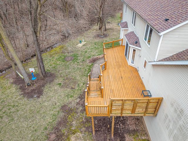 2072 Charnwood Court, Machesney Park, IL 61115