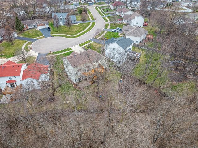2072 Charnwood Court, Machesney Park, IL 61115