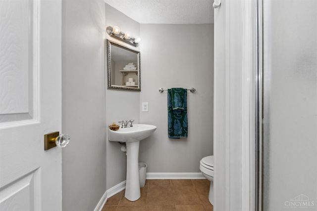 121 Elmlinger Drive, Mason, OH 45040