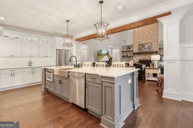 204 Tuxedo Circle, Forsyth, GA 31029