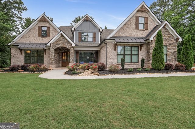204 Tuxedo Circle, Forsyth, GA 31029