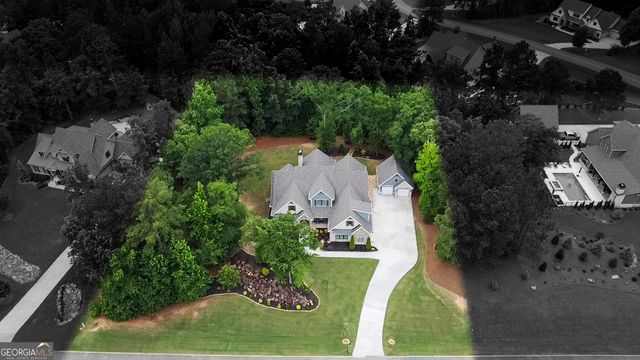 204 Tuxedo Circle, Forsyth, GA 31029