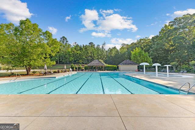 204 Tuxedo Circle, Forsyth, GA 31029