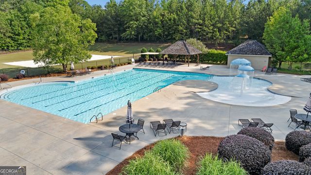 204 Tuxedo Circle, Forsyth, GA 31029