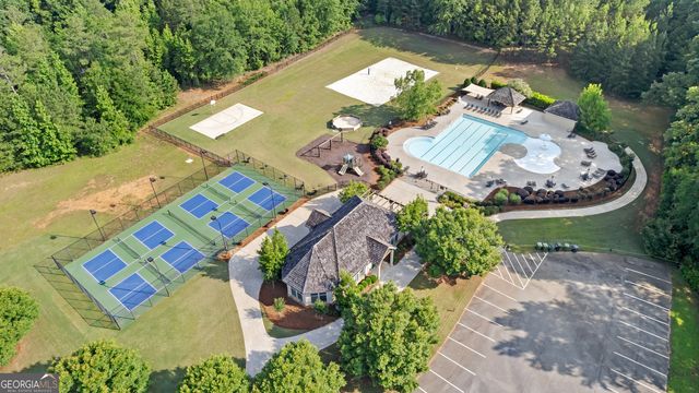 204 Tuxedo Circle, Forsyth, GA 31029