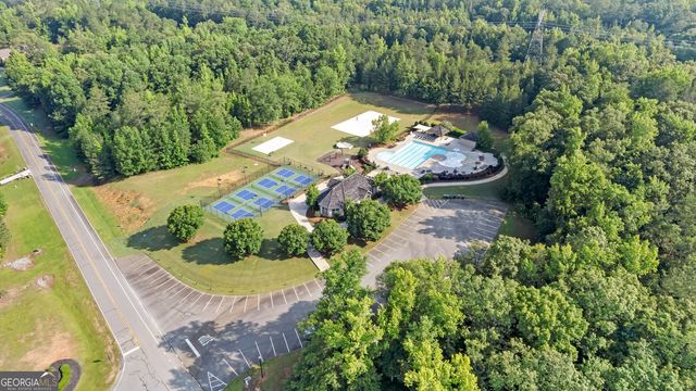 204 Tuxedo Circle, Forsyth, GA 31029
