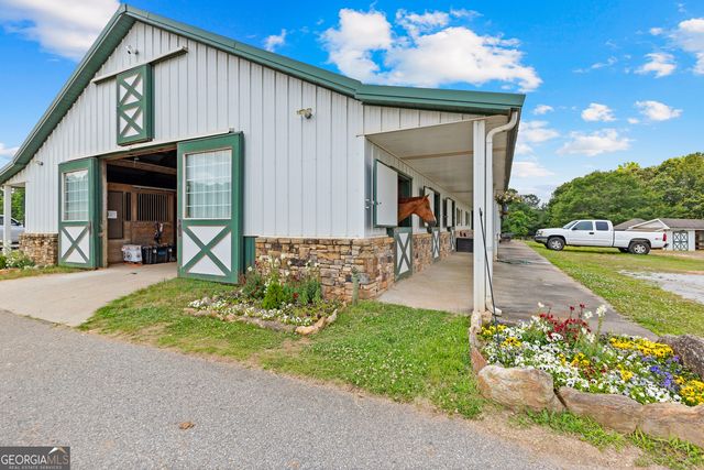 204 Tuxedo Circle, Forsyth, GA 31029