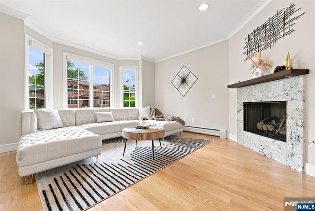 227 Lafayette Avenue B, Cliffside Park, NJ 07010