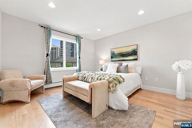 227 Lafayette Avenue B, Cliffside Park, NJ 07010