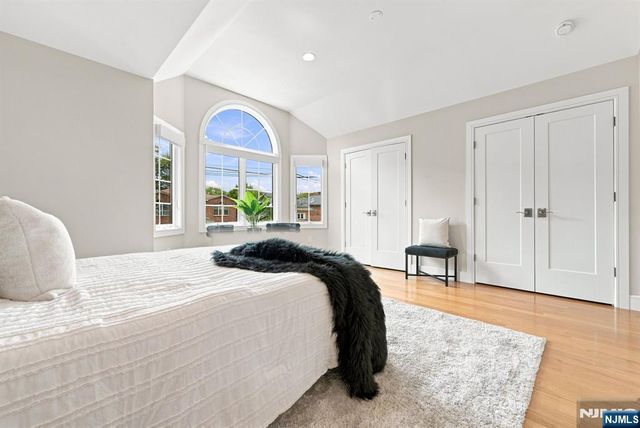 227 Lafayette Avenue B, Cliffside Park, NJ 07010