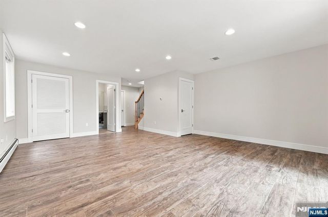 227 Lafayette Avenue B, Cliffside Park, NJ 07010