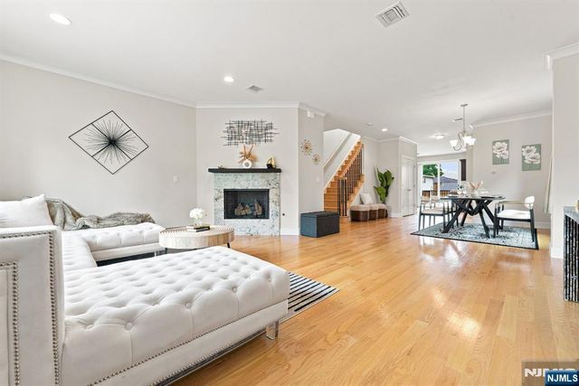 227 Lafayette Avenue B, Cliffside Park, NJ 07010