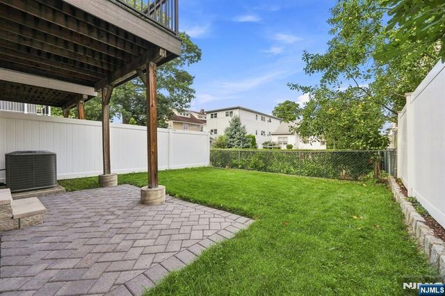 227 Lafayette Avenue B, Cliffside Park, NJ 07010