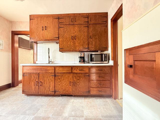 3800 N 6th Street, Minneapolis, MN 55412