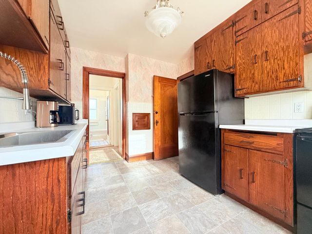 3800 N 6th Street, Minneapolis, MN 55412