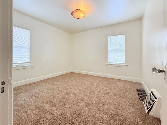 3800 N 6th Street, Minneapolis, MN 55412