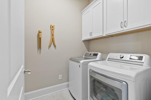 6743 Winding Canyon Road, Flowery Branch, GA 30542