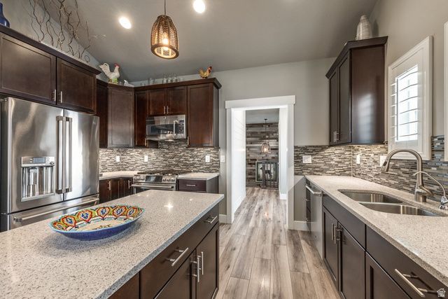 4953 W LAKE TERRACE AVE, South Jordan, UT 84009